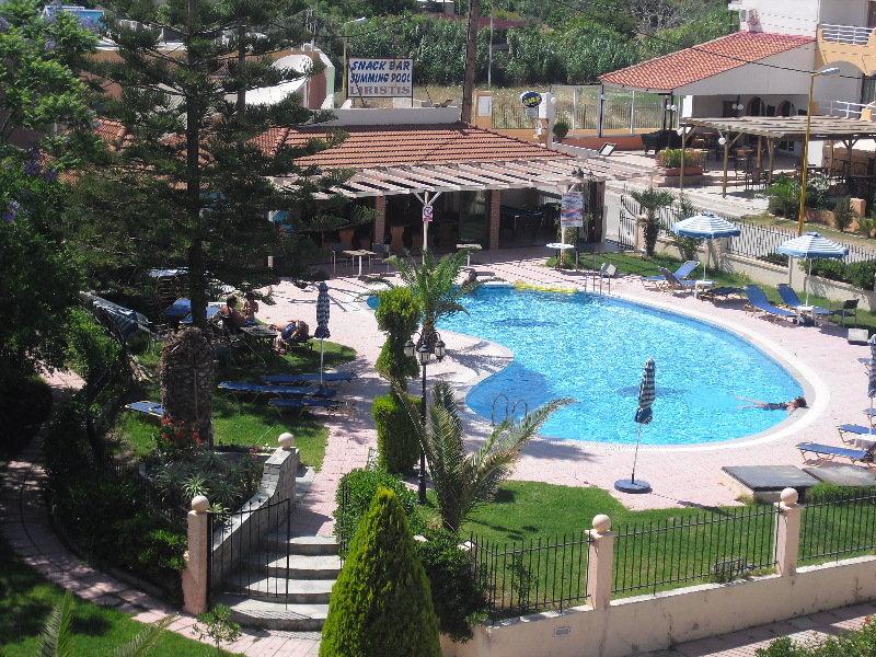 Lyristis Dinos Studios & Apartments Faliraki Exterior foto