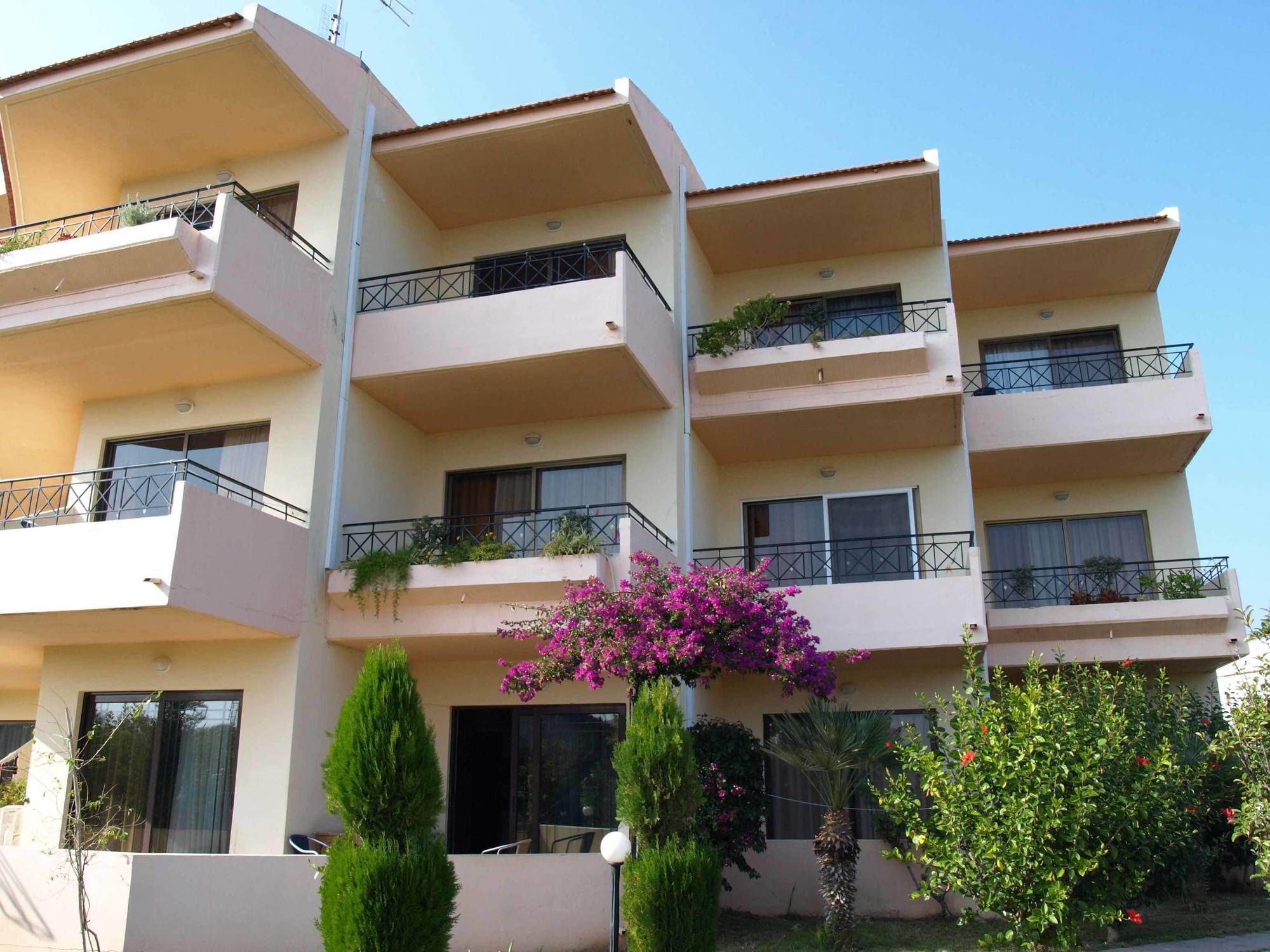 Lyristis Dinos Studios & Apartments Faliraki Exterior foto