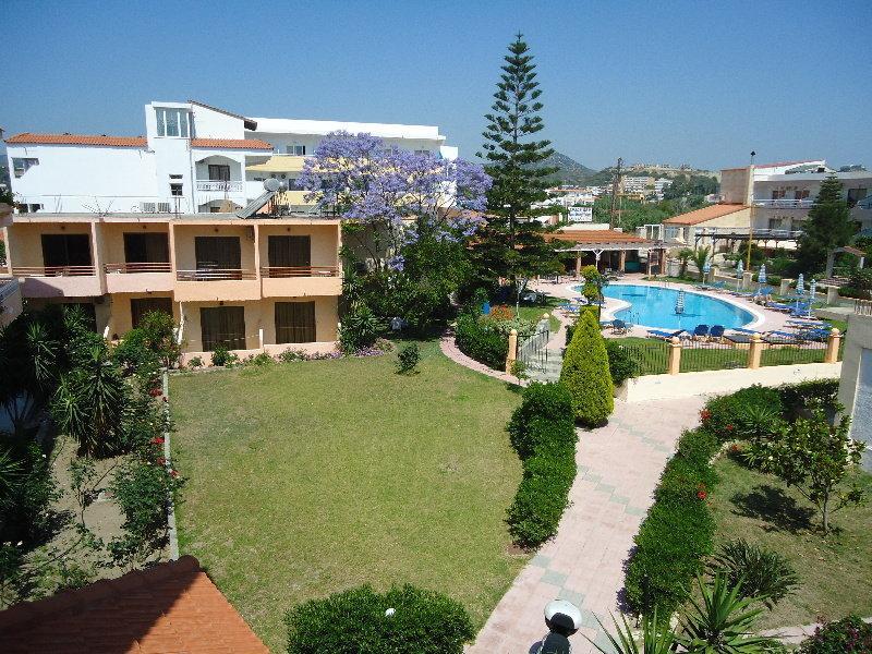 Lyristis Dinos Studios & Apartments Faliraki Exterior foto